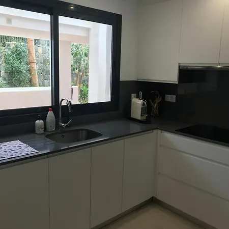 Lotus Marco Apartment